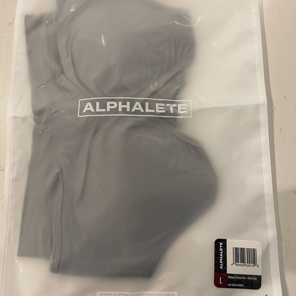 Alphalete status bra